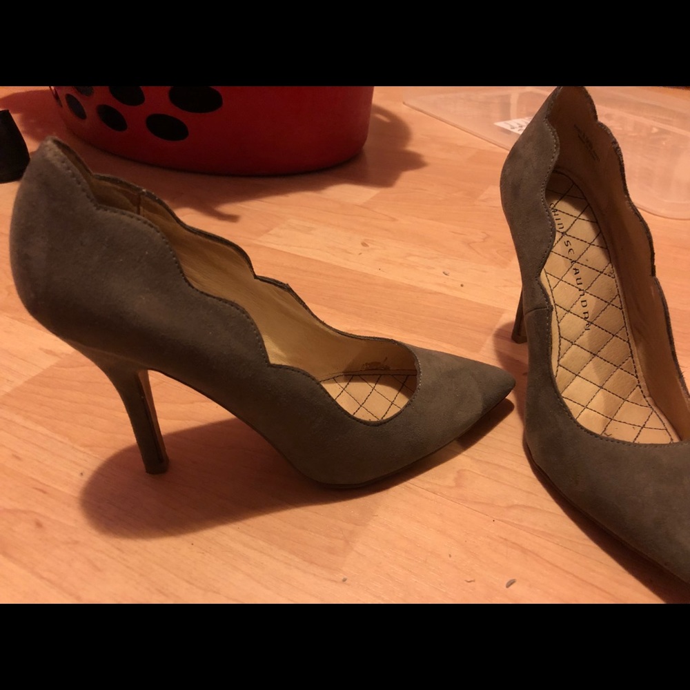 Grey Pumps
